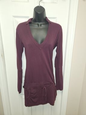 🍉Nomad Plum V-Neck Top